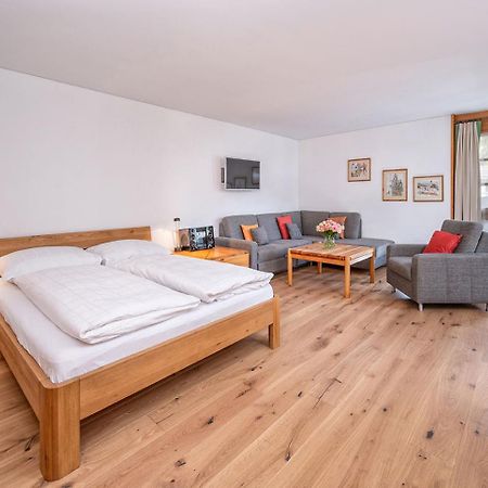 Schweizerhof Ferienwohnungen Lenzerheide 1 الغرفة الصورة